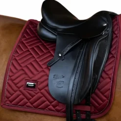 Sale Equestrian Stockholm - Tapis de dressage Modern Bordeaux