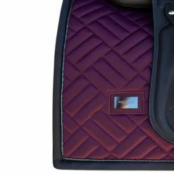 Equestrian Stockholm - Tapis de dressage Modern Purple Night Violet