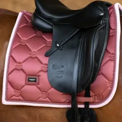 Equestrian Stockholm - Tapis de dressage Amber Rose Discount