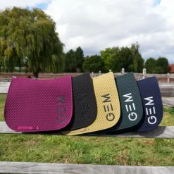 Discount GEM - Tapis de selle Ten raisin Bordeaux