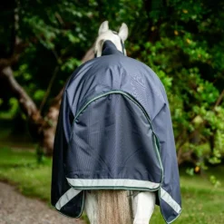 Online Horseware - Couverture d'extérieur Rambo Wug Lite / hunter green/ argent 0g Marine