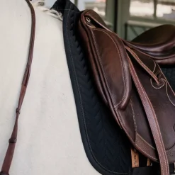 Hot Kentucky Horsewear - Tapis de dressage Fishbone noir