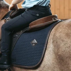 Kentucky Horsewear - Tapis de selle color edition cuir marine pour minis MarineVariantePoney A/ B/ C / Marine - 69,99€ Hot