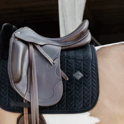 Hot Kentucky Horsewear - Tapis de dressage Skin Friendly Velvet Noir