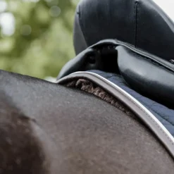 Discount Kentucky Horsewear - Tapis de dressage Skin Friendly Marine