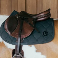 Kentucky Horsewear - Tapis de selle Wave jumping 3D logo Vert New