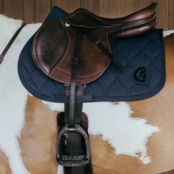 Kentucky Horsewear - Tapis de selle Wave jumping 3D logo Marine Sale