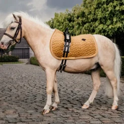 Clearance Kentucky Horsewear - Tapis de selle Velvet Jumping Moutarde pour minis Jaune