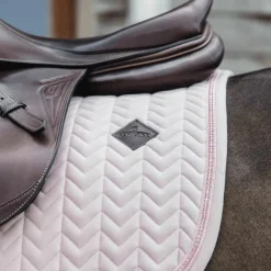 Kentucky Horsewear - Tapis de selle Velvet Pearls jumping tendre Rose Best