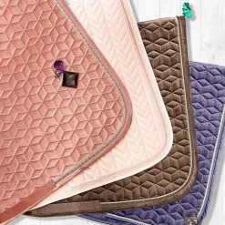Kentucky Horsewear - Tapis de selle Velvet Pearls jumping tendre Rose Best