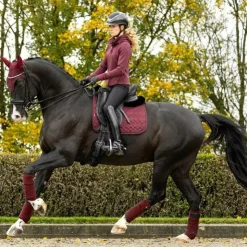 Clearance LeMieux - Tapis de dressage Crystal Suede Bordeaux