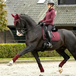 Clearance LeMieux - Tapis de dressage Crystal Suede Bordeaux