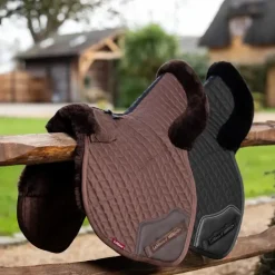 LeMieux - Tapis de hunter Merino + Close Contact Numnah Marron