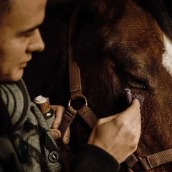 Clearance Nellumbo - Lotion nettoyante zones sensibles pour cheval