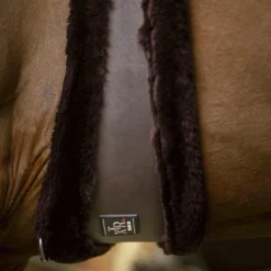 Norton - Sangle XTR mouton synthétique havane/ havane Marron Discount